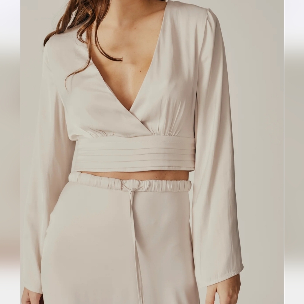 Deluc Quercus Crop Top Blouse In Cream Size Large (Fits A Med Too)